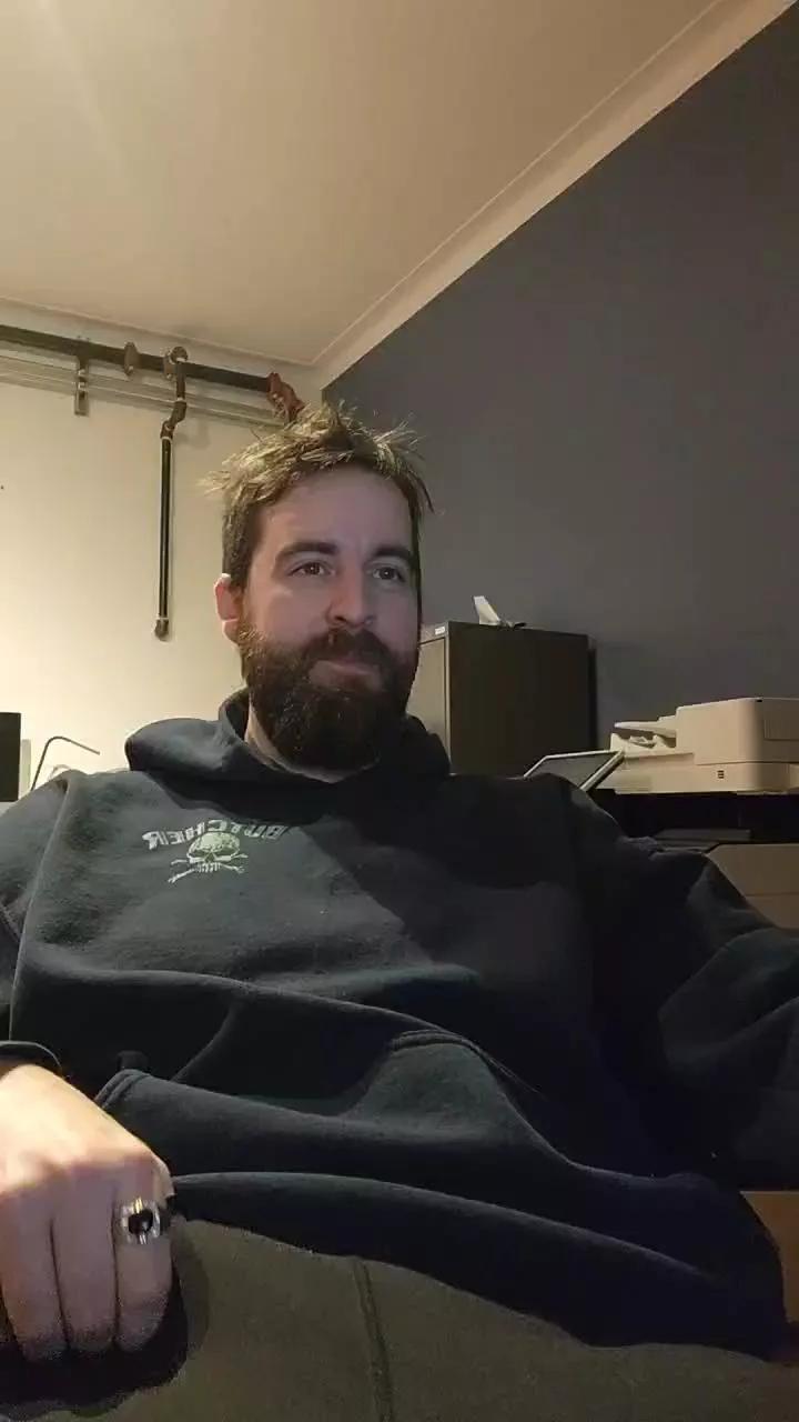 Pauly1988 on Cam4 