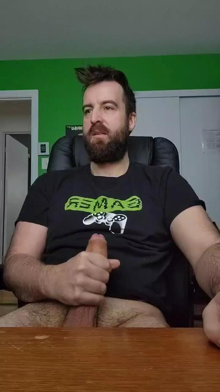 Pauly1988 on Cam4 