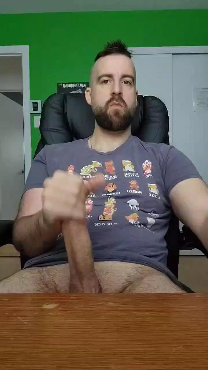 Pauly1988 on Cam4 