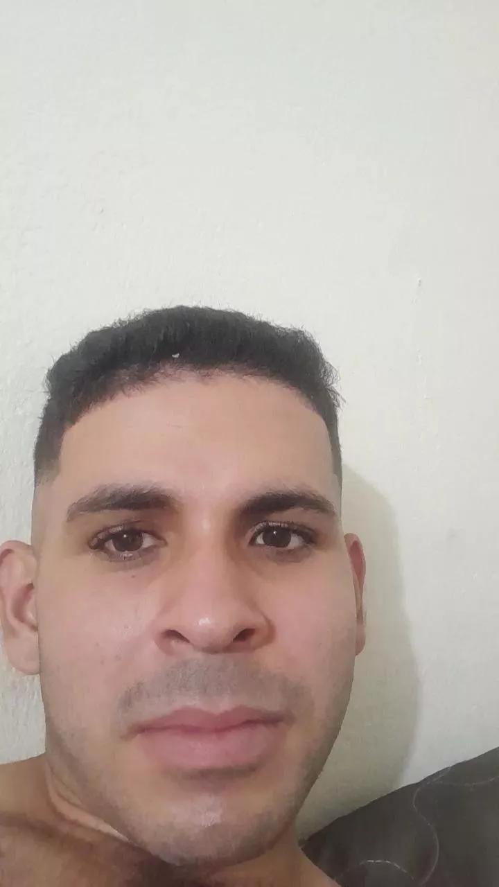 Pocoyo2134 on Cam4 