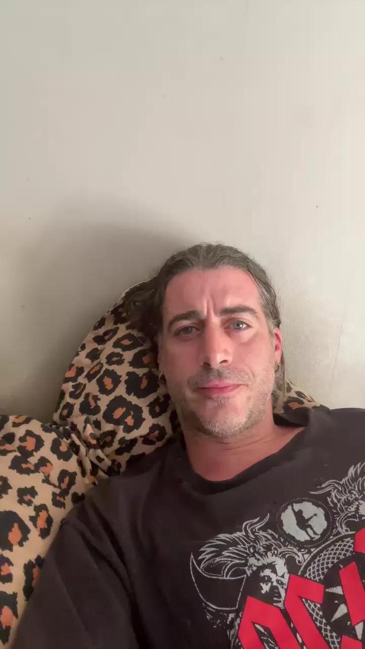 Pollon29_cm on Cam4 