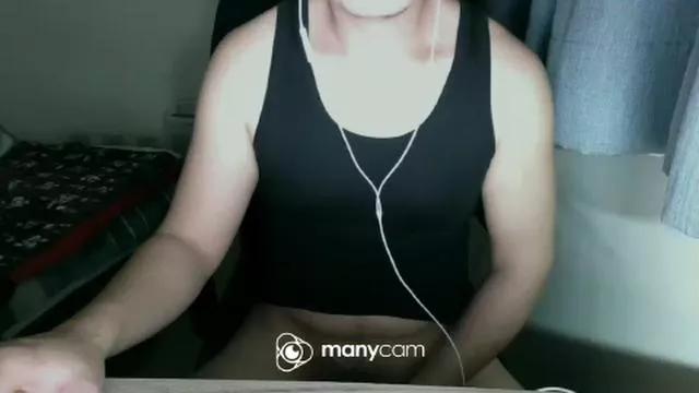 qazray on Cam4 