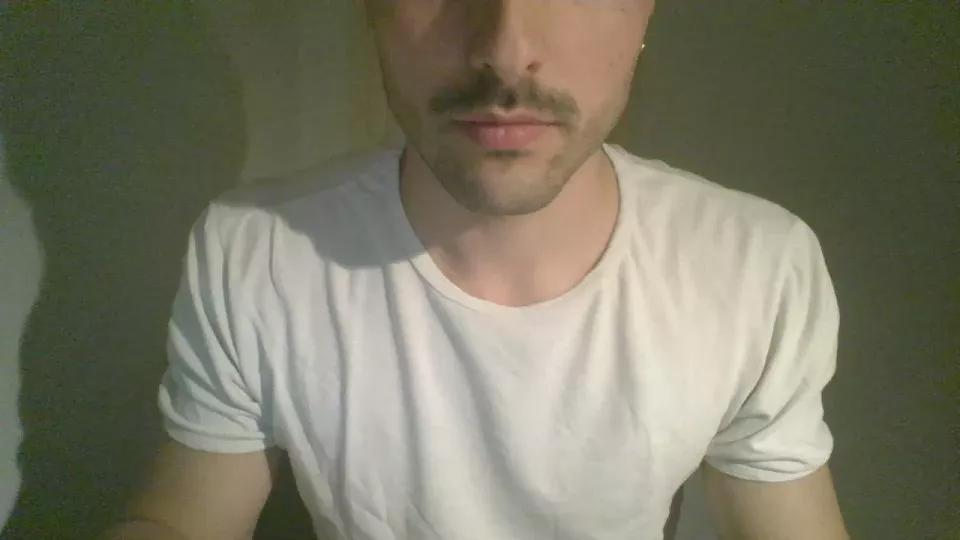 raul2039 on Cam4 