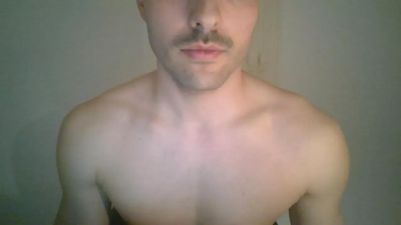 raul2039 on Cam4 