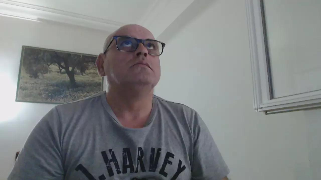 REYi7 on Cam4 