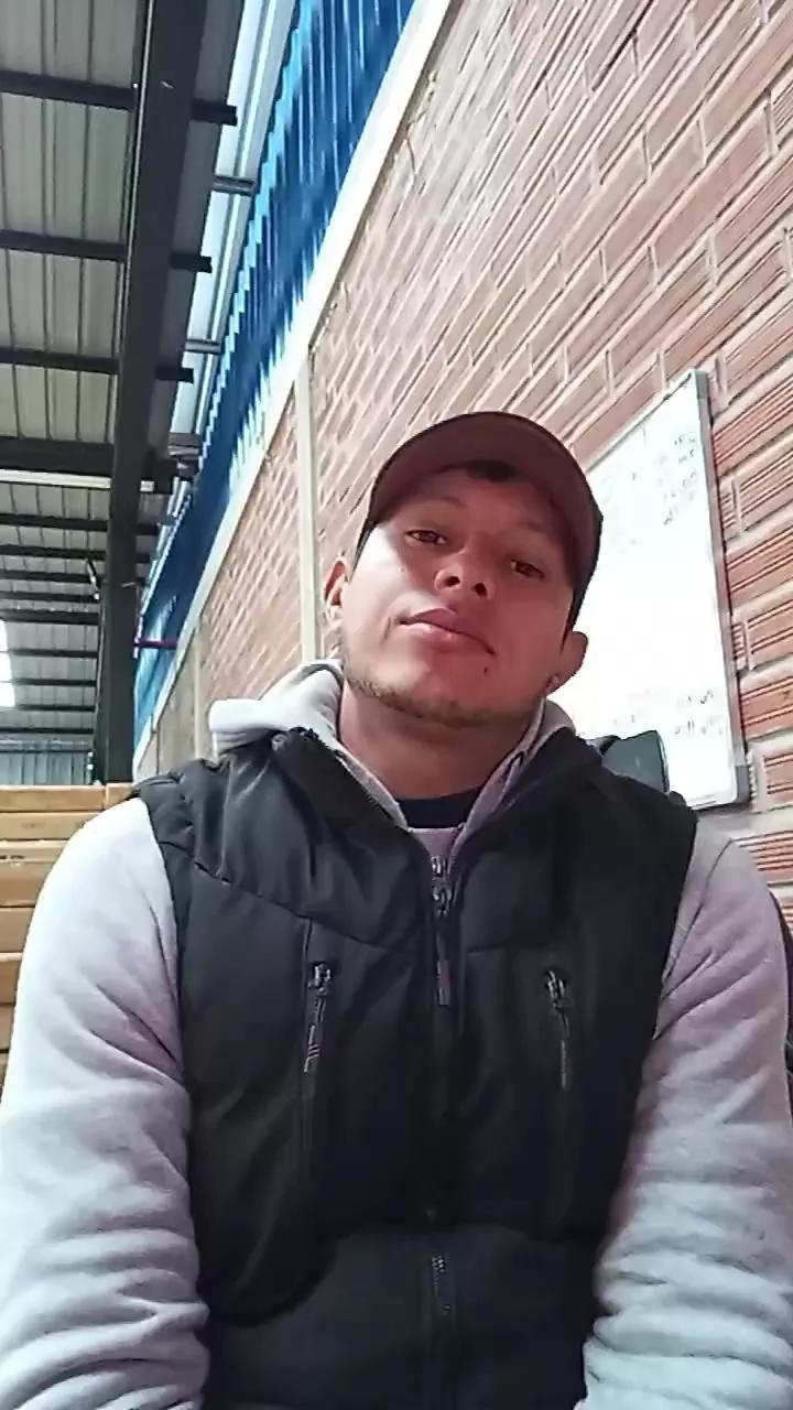 ricardo3446 on Cam4 