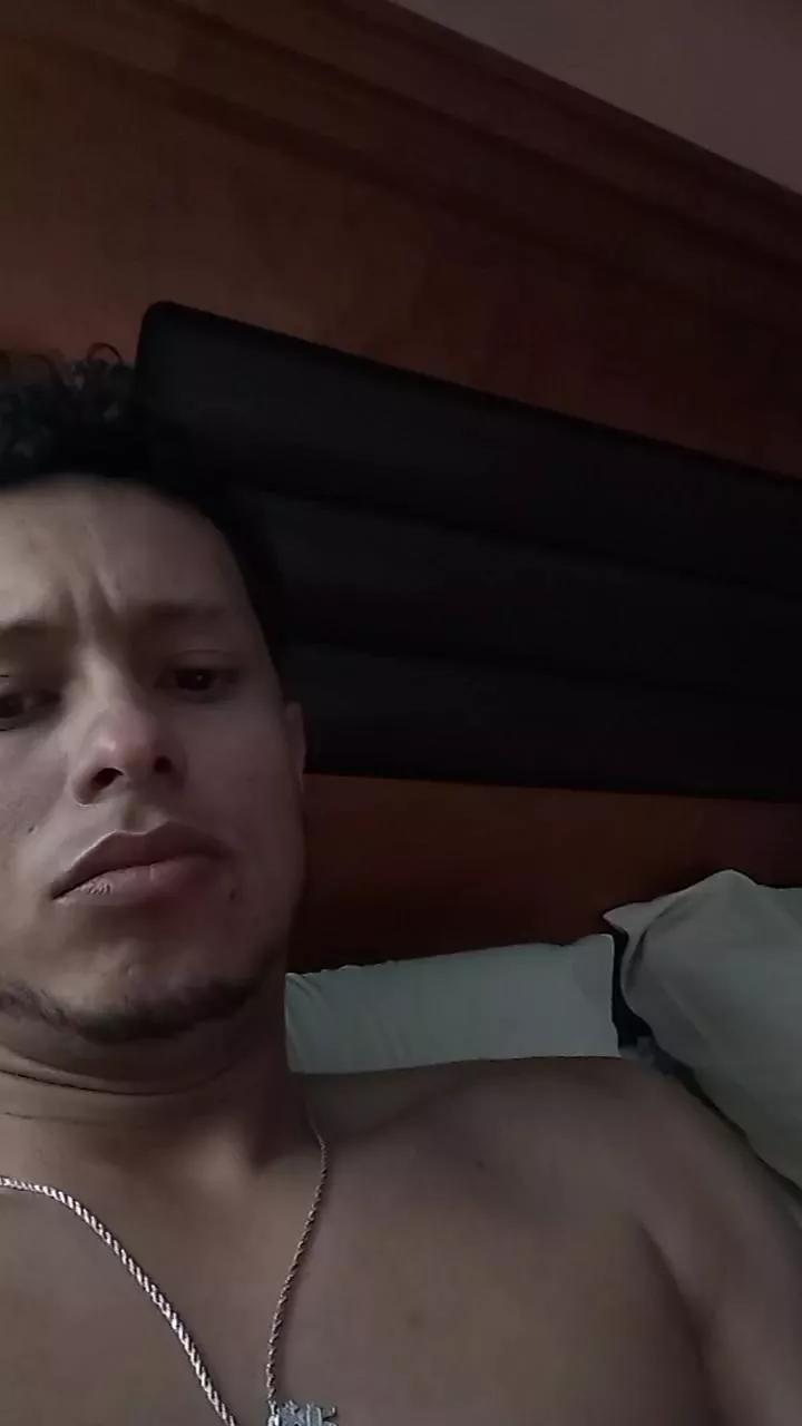 ricardo3446 on Cam4 