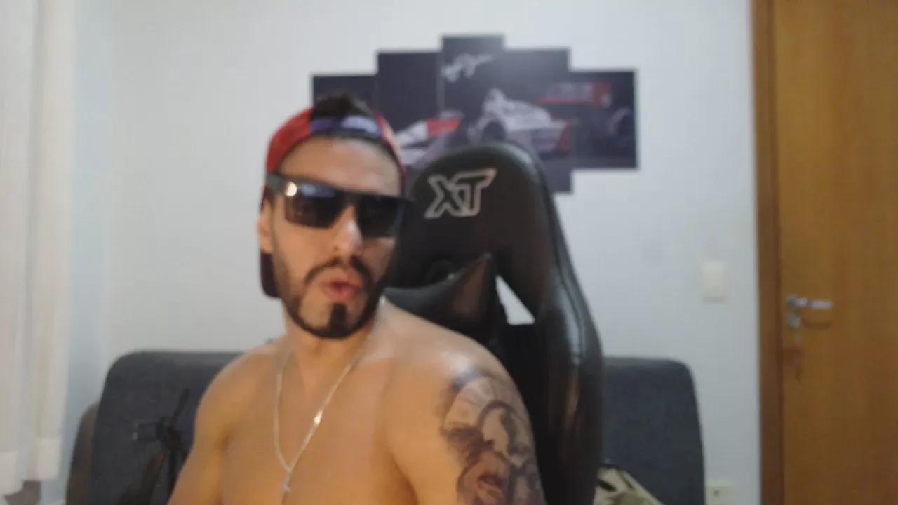 Rickferrari2023 on Cam4 