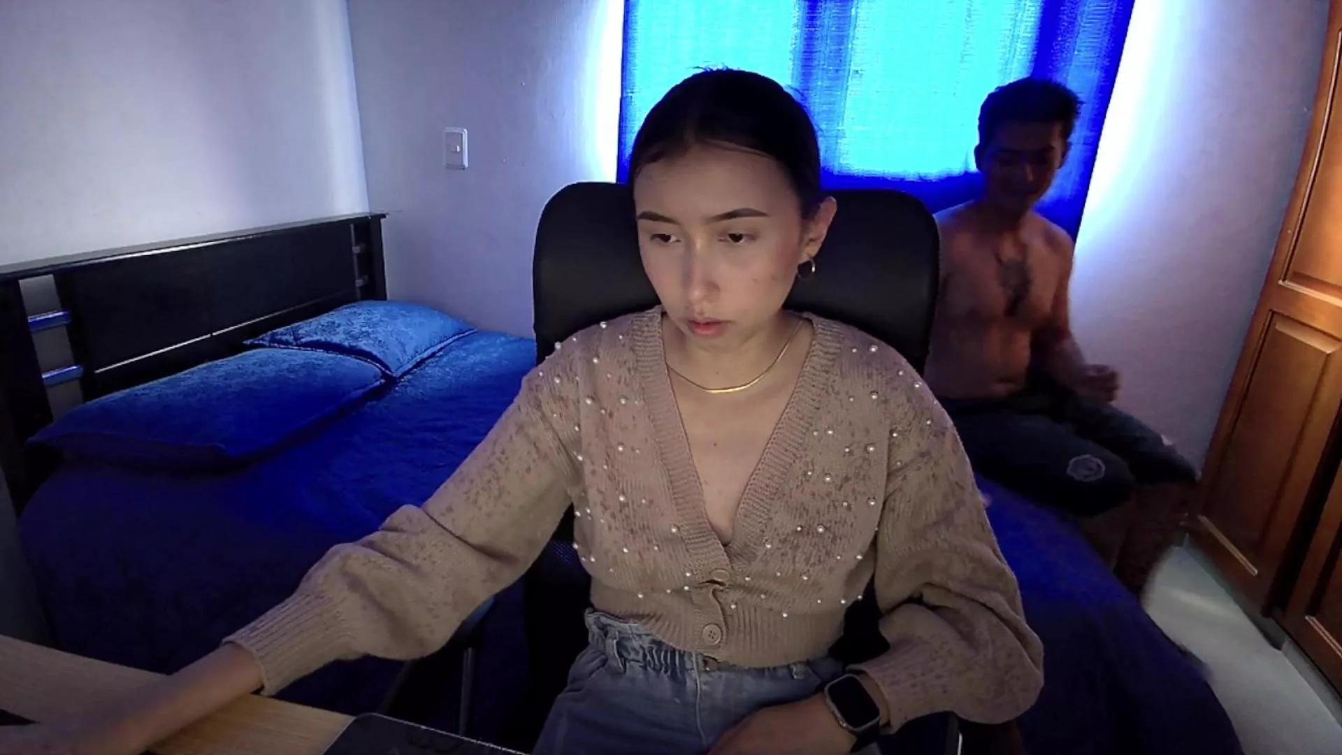 RoseandViktor23 on Cam4 