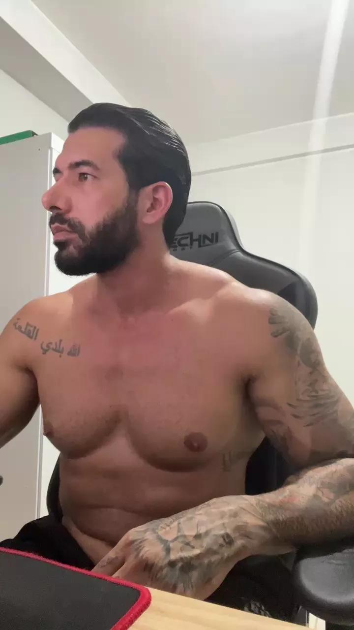 Saradoalto23 on Cam4 