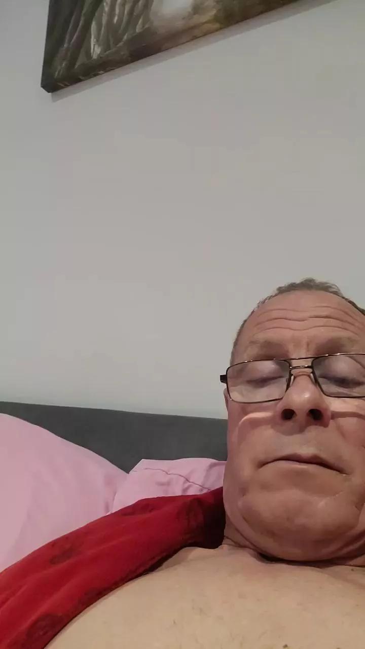 Sealofapproval on Cam4 