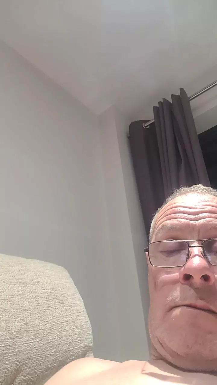 Sealofapproval on Cam4 