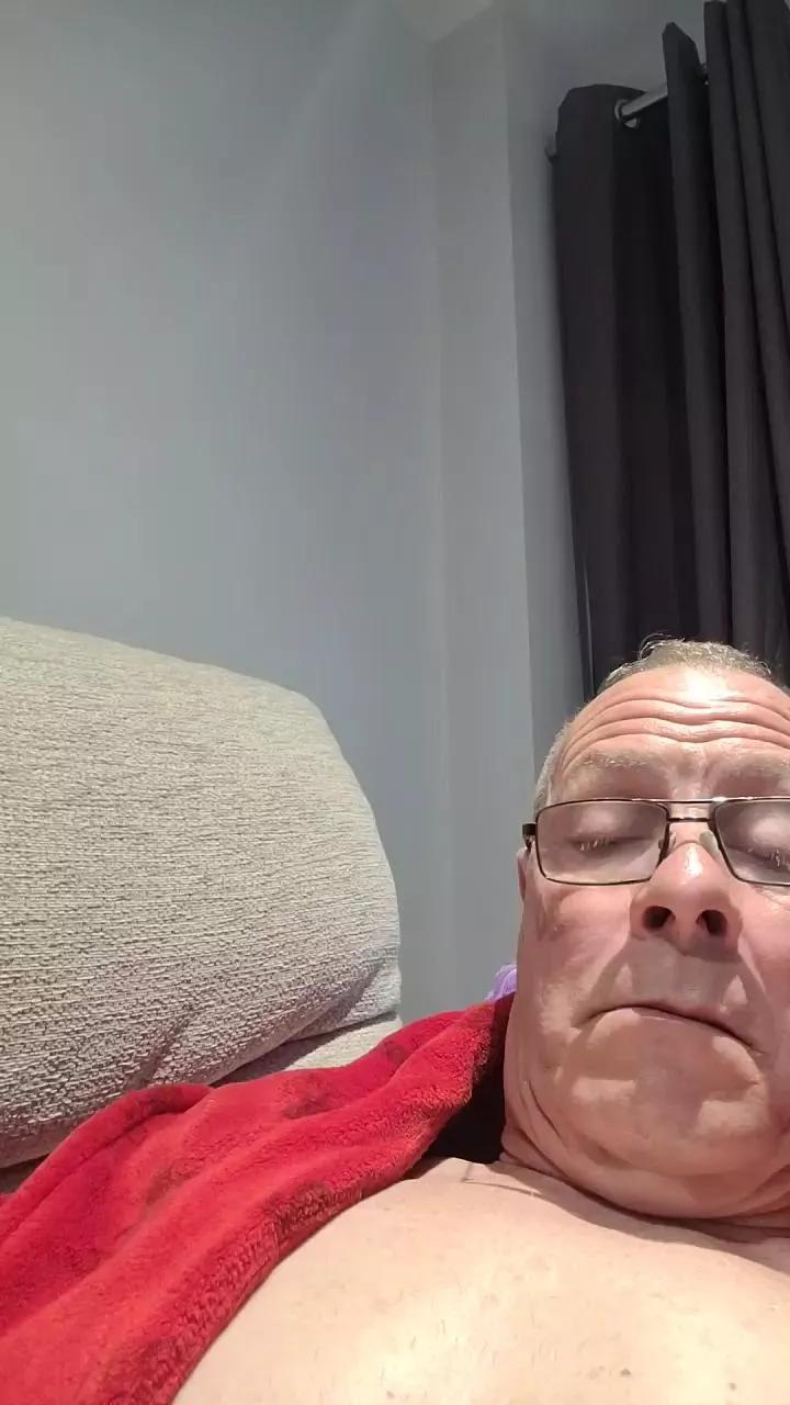 Sealofapproval on Cam4 