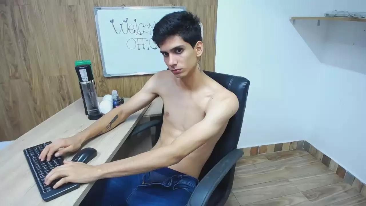 Sebalexis7 on Cam4 