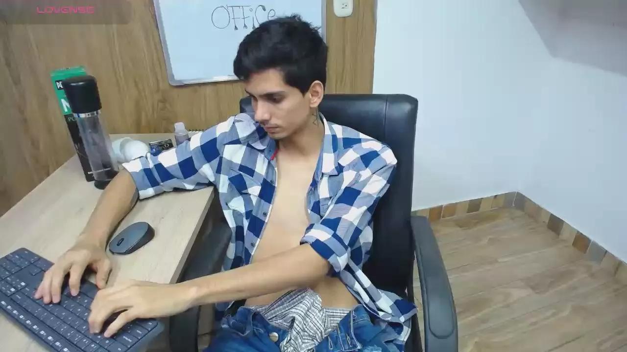 Sebalexis7 on Cam4 