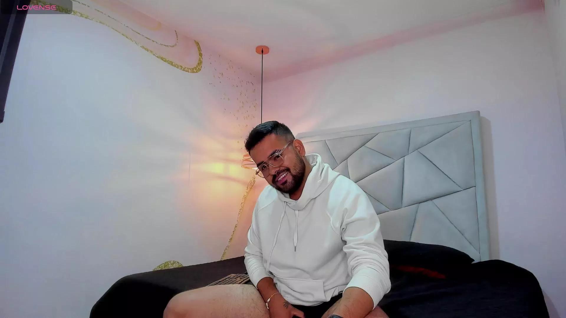 SERGIO_STONEE on Cam4 