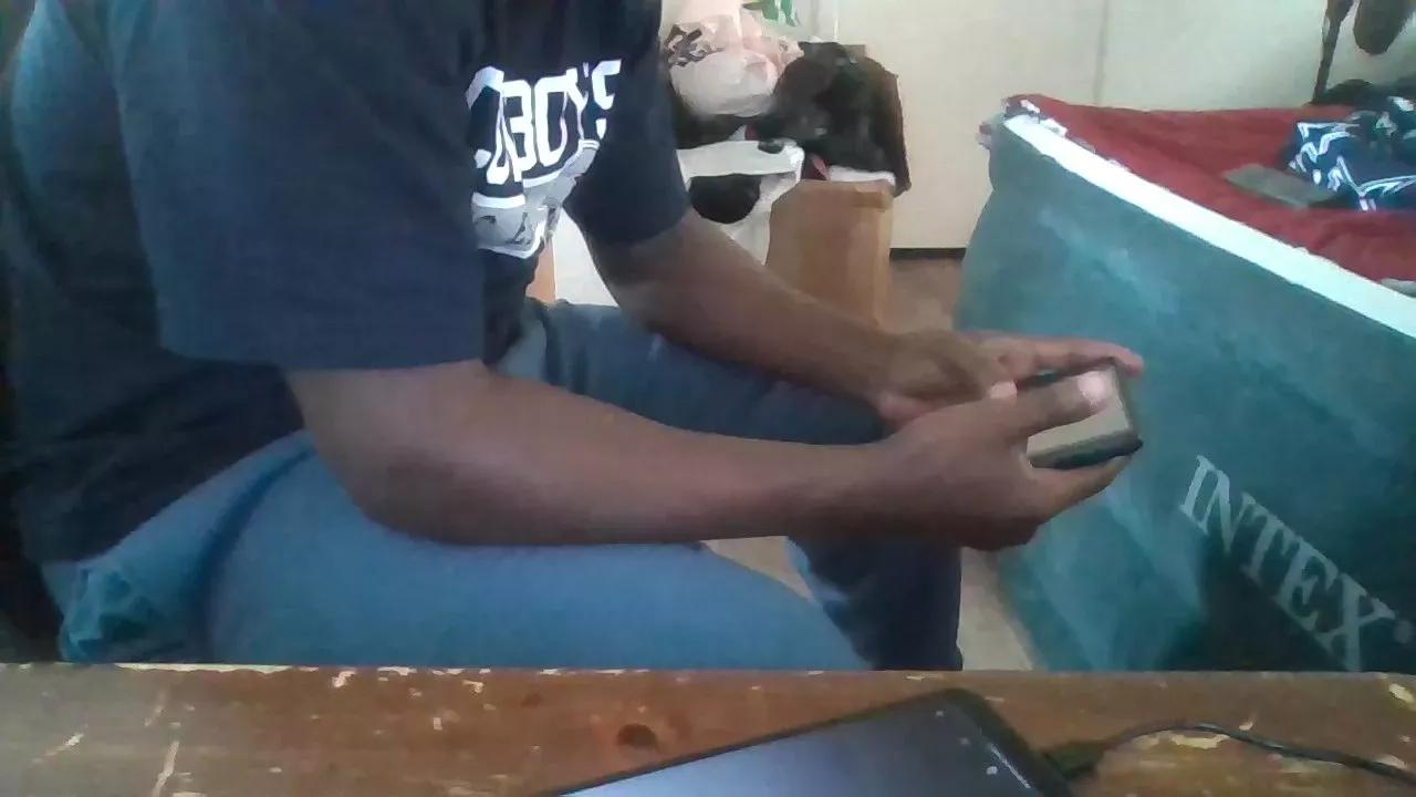 Silkworm_Piper on Cam4 