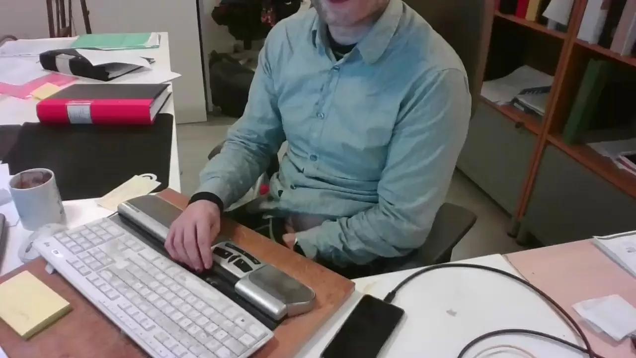 Slovotski on Cam4 