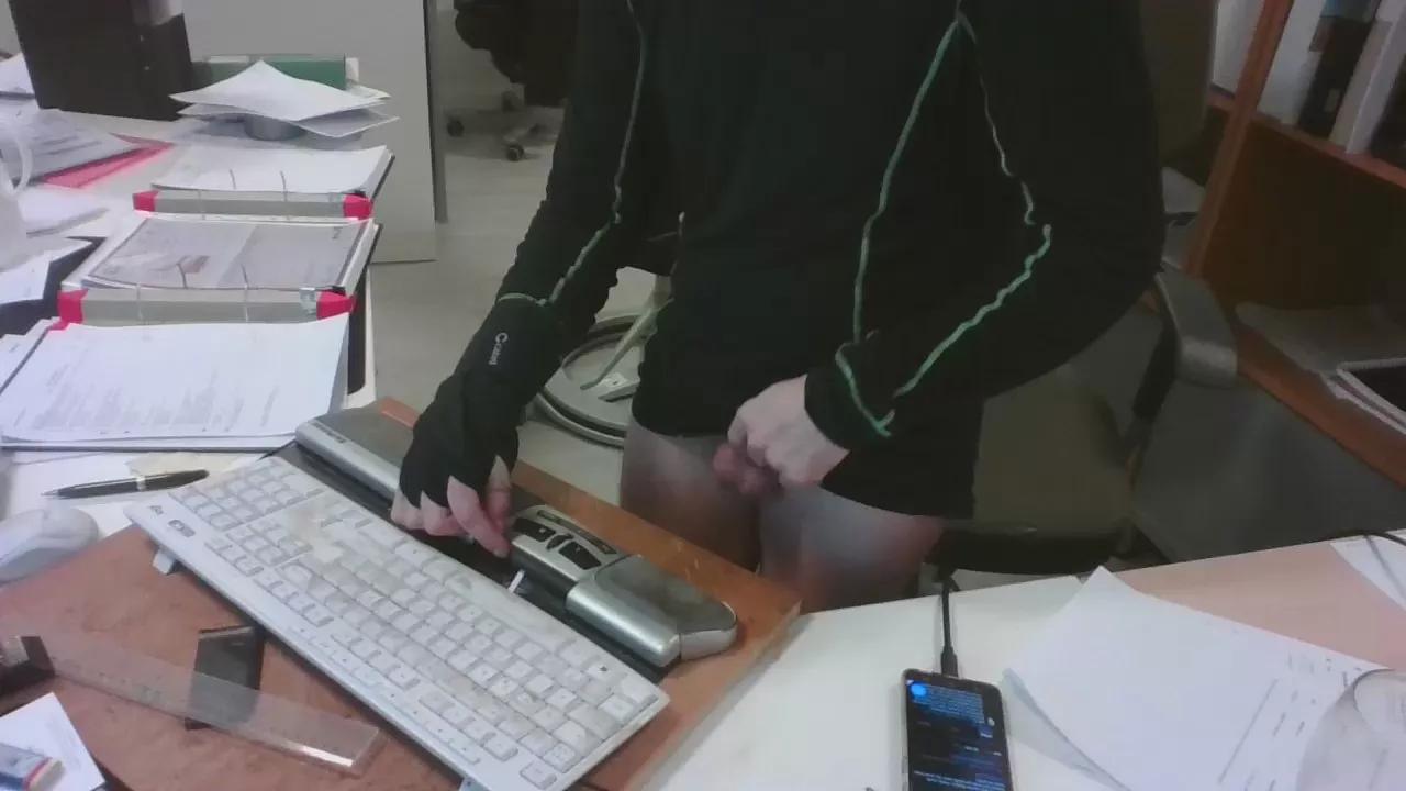 Slovotski on Cam4 