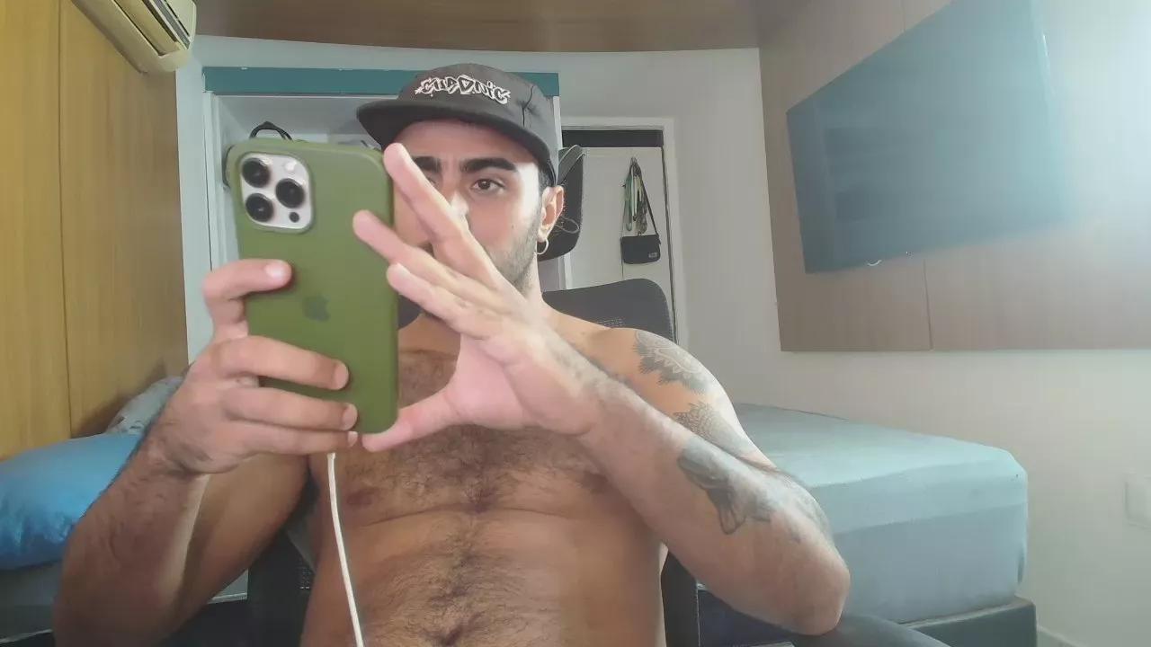 taurusboy27 on Cam4 