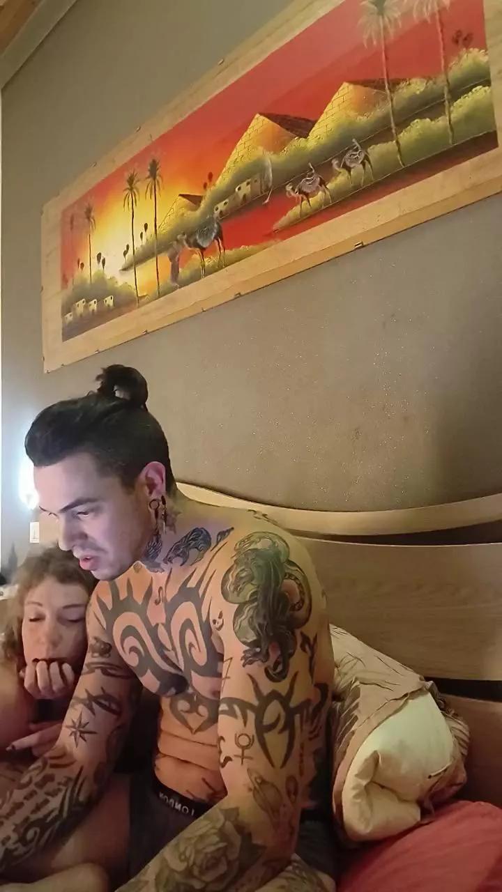 the_eagercouple on Cam4 