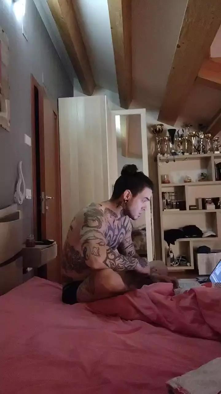 the_eagercouple on Cam4 