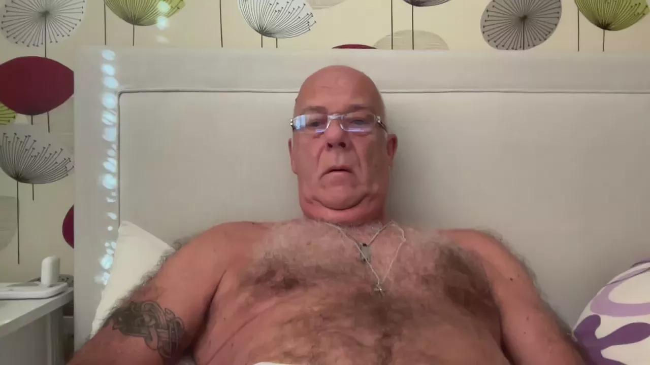 The_helmet7 on Cam4 
