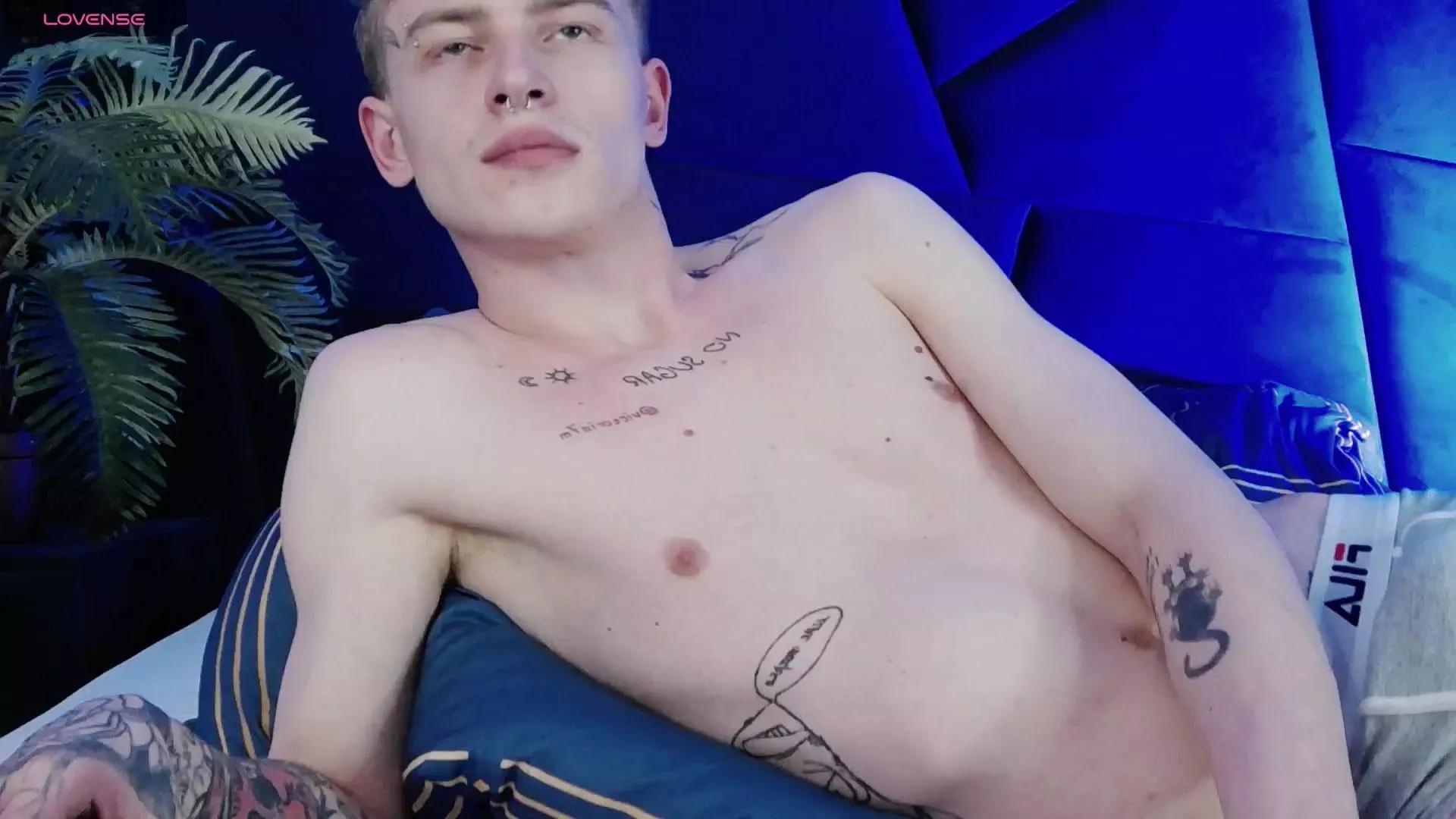THEO__GREEN on Cam4 