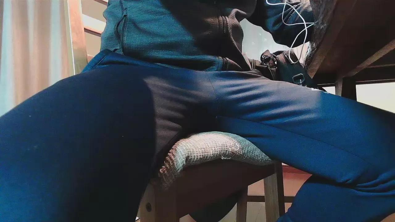 thethefin on Cam4 