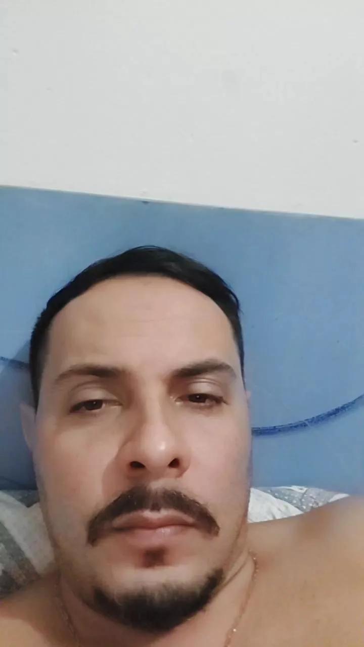 tiagosilva19 on Cam4 