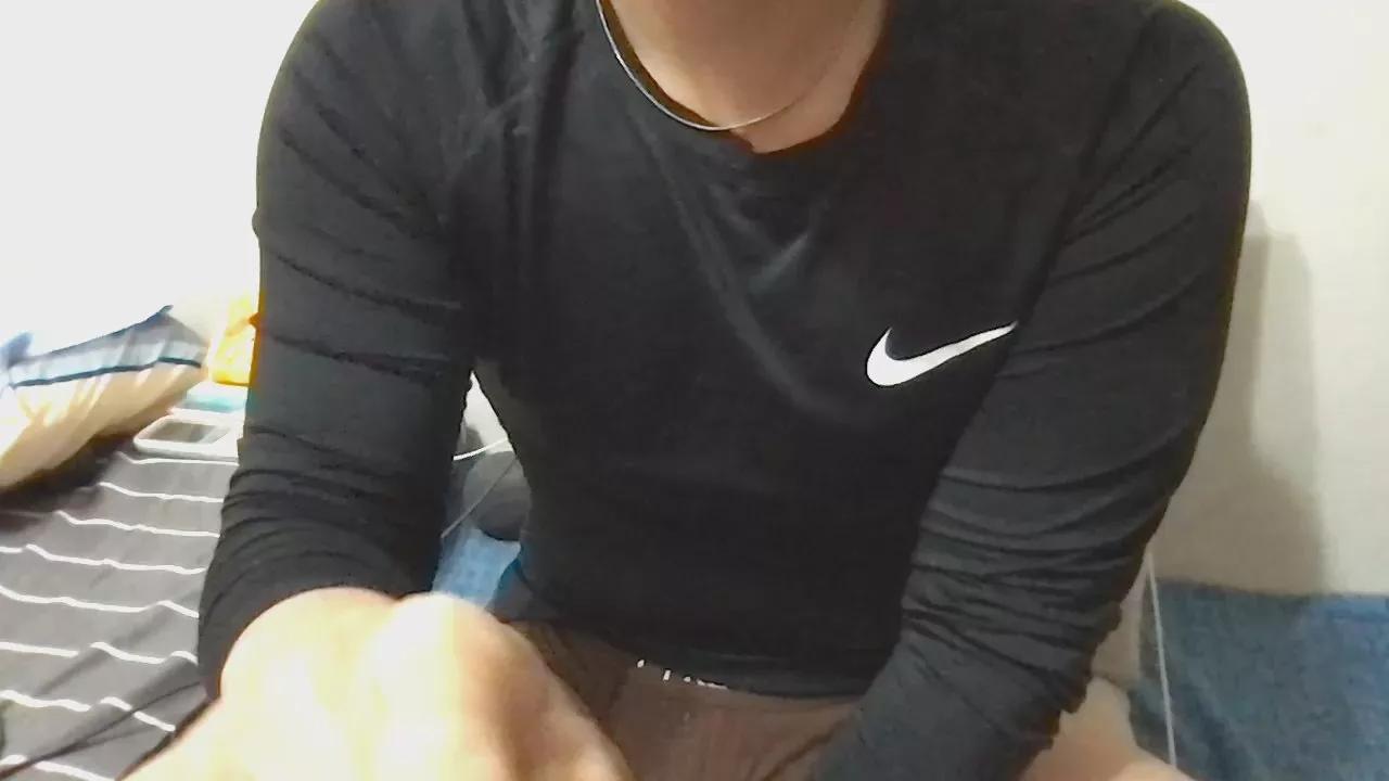 tony0416li on Cam4 