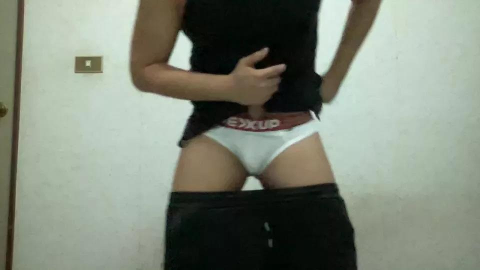 troyzac on Cam4 