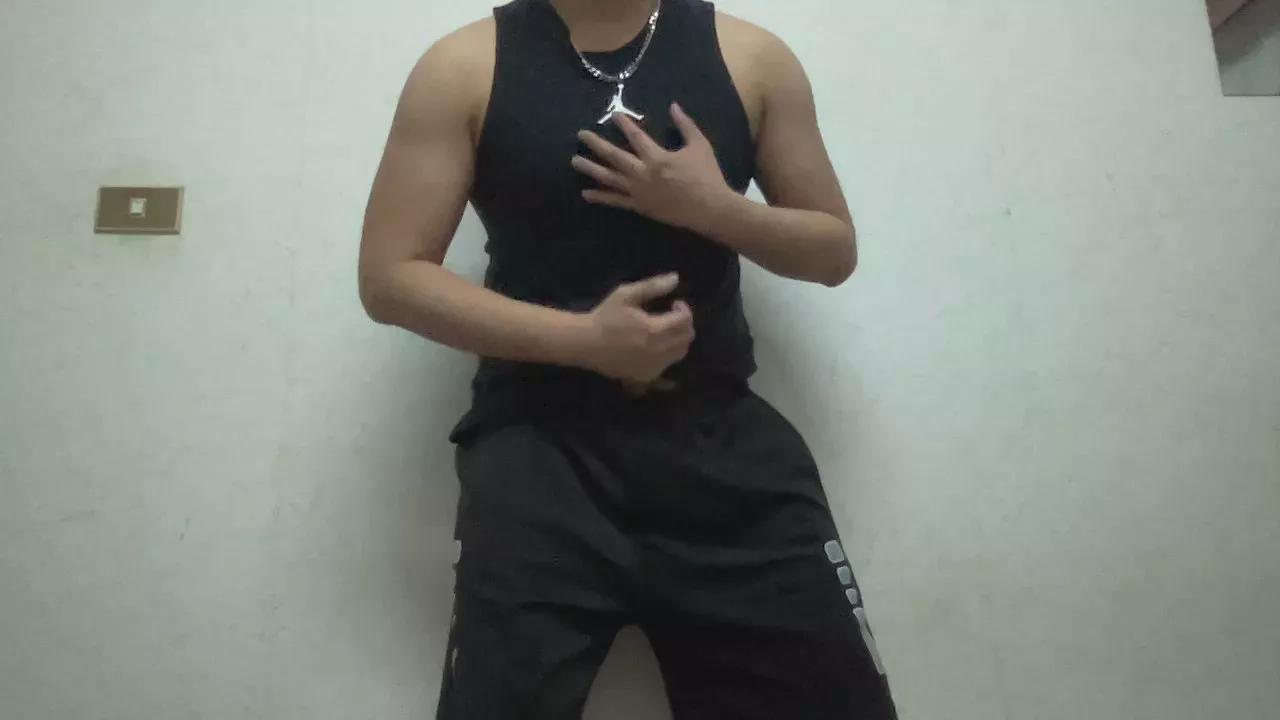 troyzac on Cam4 