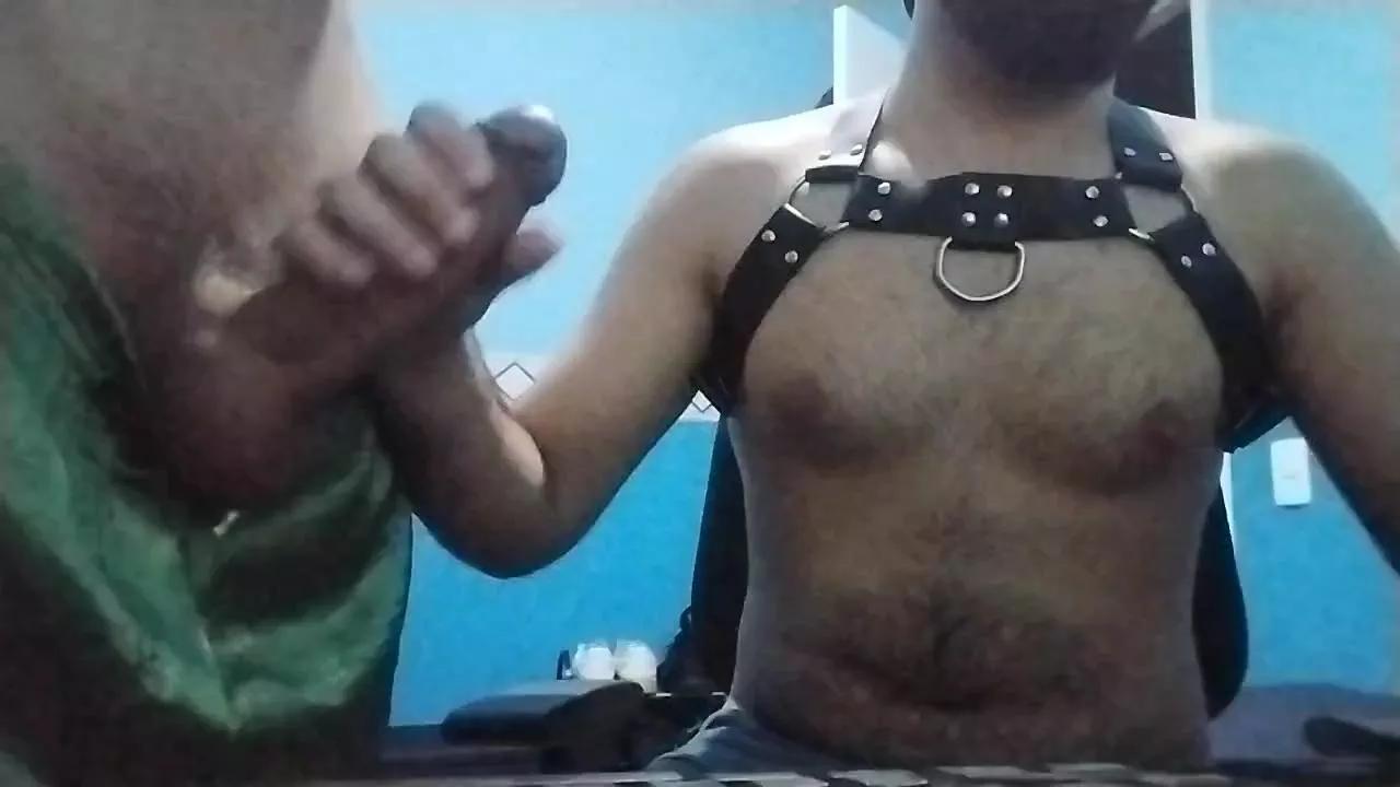Tylertrevor19 on Cam4 