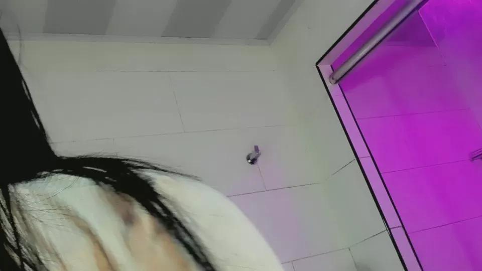 valentina_kiss1 on Cam4 