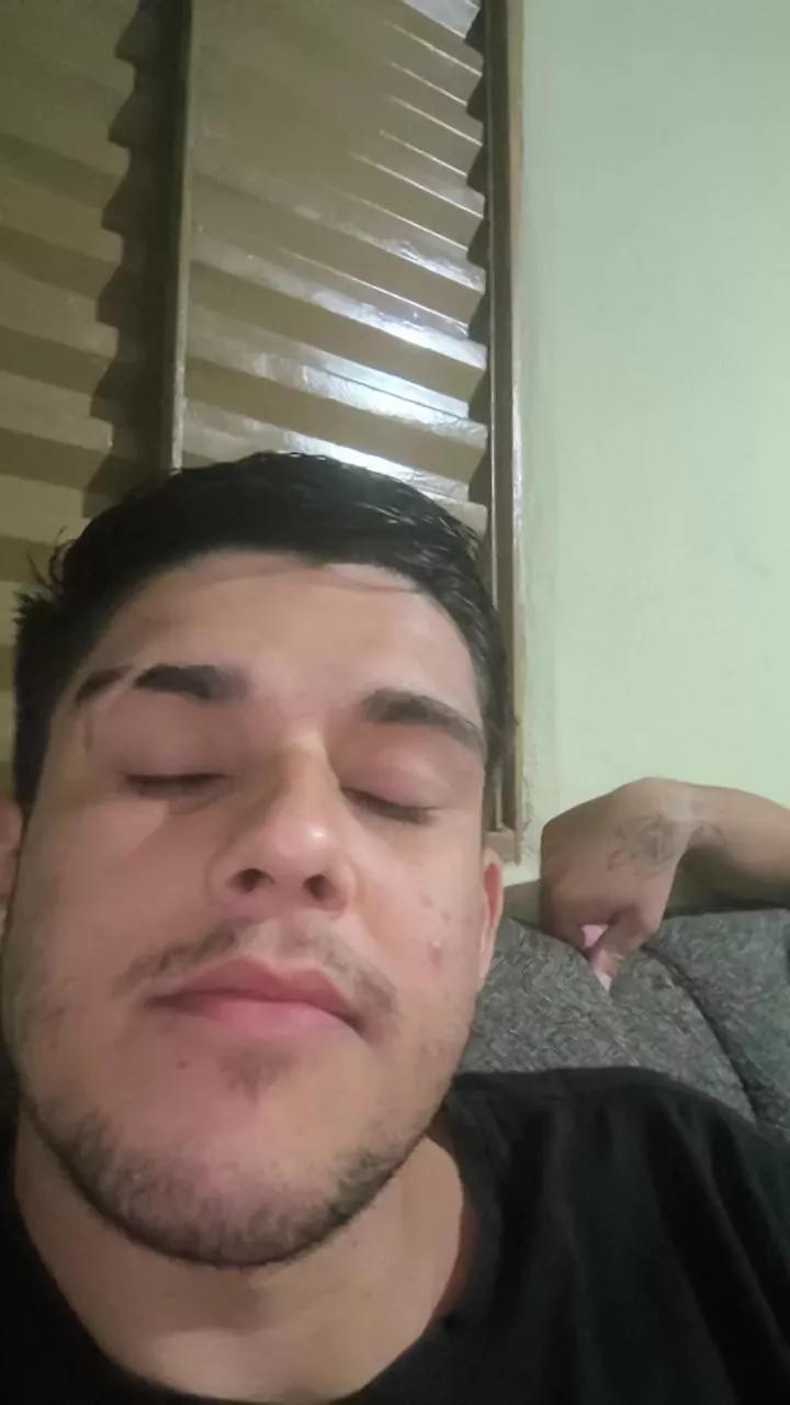 Van_aquino on Cam4 