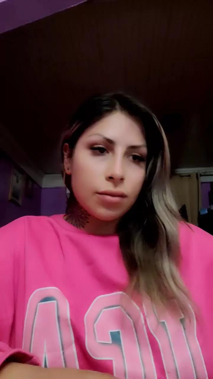 VaniaSexy23 on Cam4 