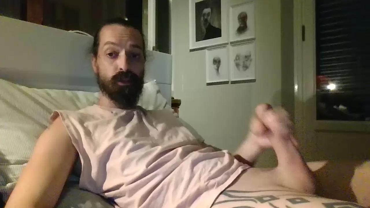 XLItalianXL on Cam4 