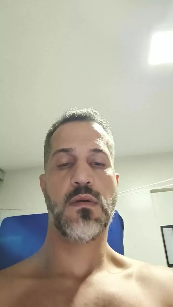 xxMorenosexx on Cam4 