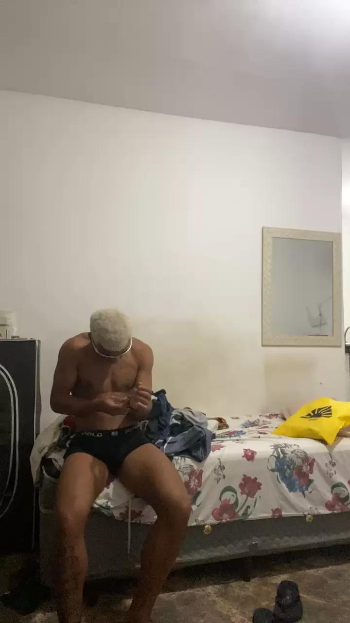 young_safado on Cam4 