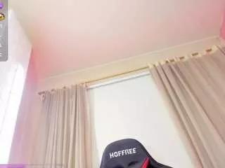 aleja-hill on CamSoda 