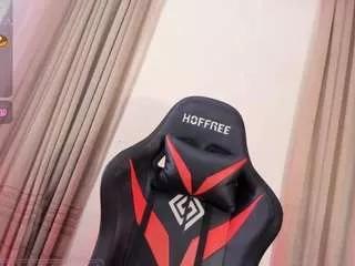aleja-hill on CamSoda 