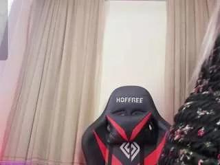 aleja-hill on CamSoda 