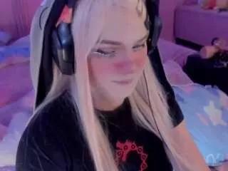 angelica-gin on CamSoda 
