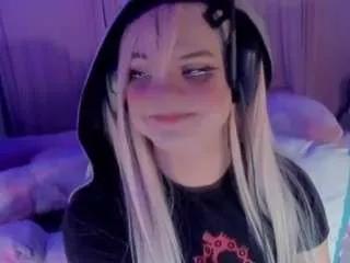 angelica-gin on CamSoda 