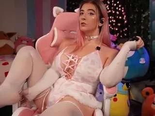 bellalunabear on CamSoda 
