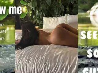 emilymejia on CamSoda 