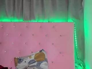 sweetdollinda on CamSoda 