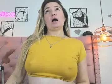 _antonella_11 on Chaturbate