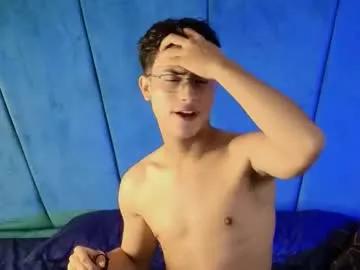 aaron_eze on Chaturbate